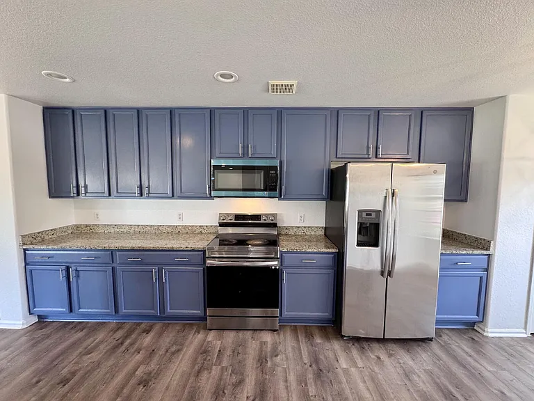 19308 E Dickenson Pl — Photo 10