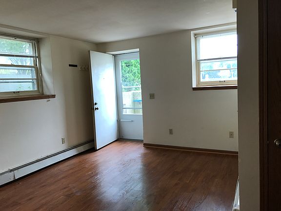 3rd image of 521 N Franklin Ave #10642037