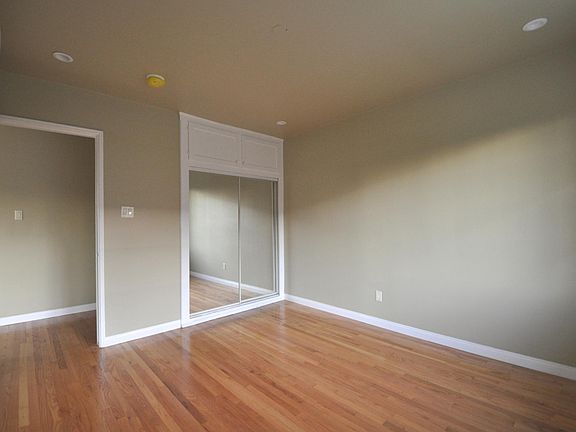 5th image of 917 E Mendocino St