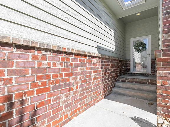 2nd image of 4524 N Barton Creek Ct