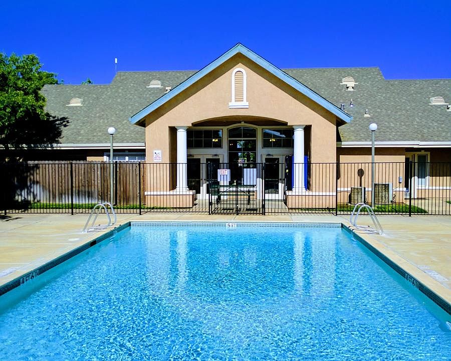 Refreshing Pool