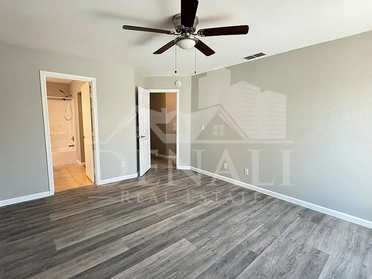 490 E Bart Dr — Photo 12