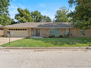 1413 Sunny Ln, Ardmore, OK 73401