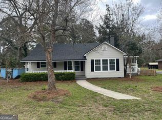 211 E Lane St, Brooklet, GA 30415