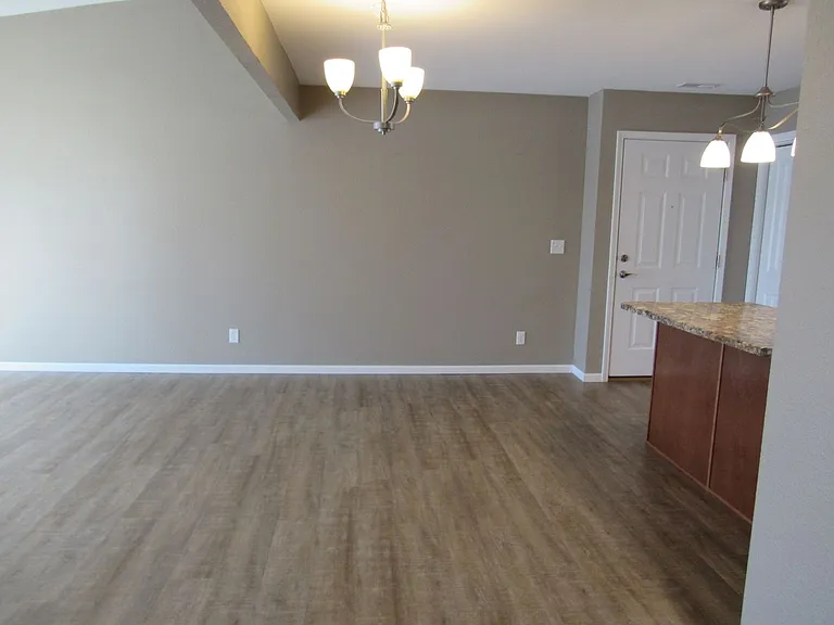 1247 Jeffries Rd — Photo 7