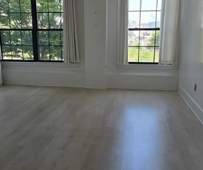 141 W 2nd St — Photo 3