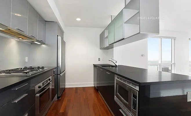 Rented by Engel & Völkers New York City | media 14