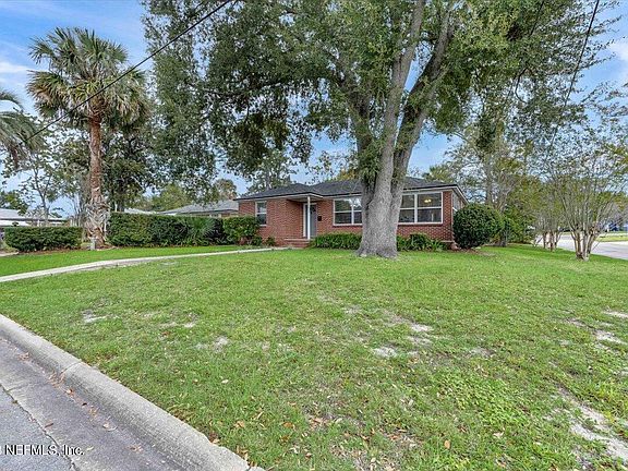 4th image of 1725 BARTRAM Circle E
