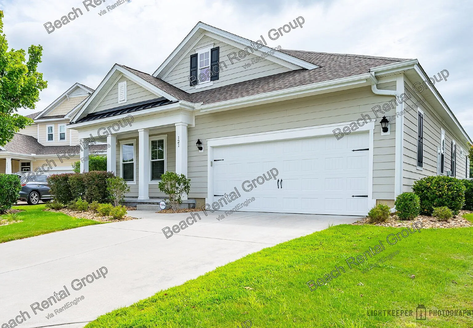 3 bed, 2.0 bath, 1900 sqft, $2,895 — Photo 3