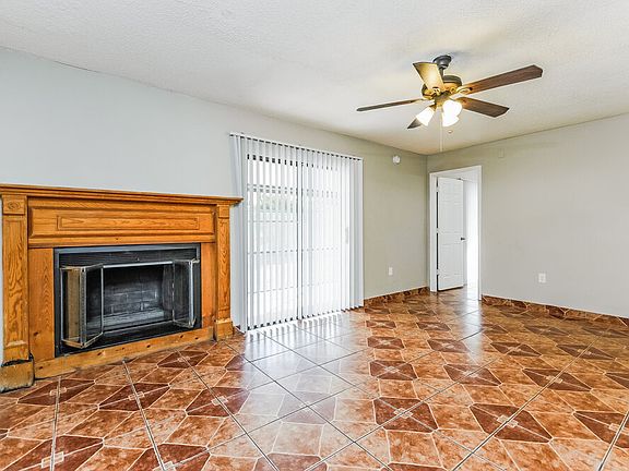 3rd image of 645 McKinley Ct