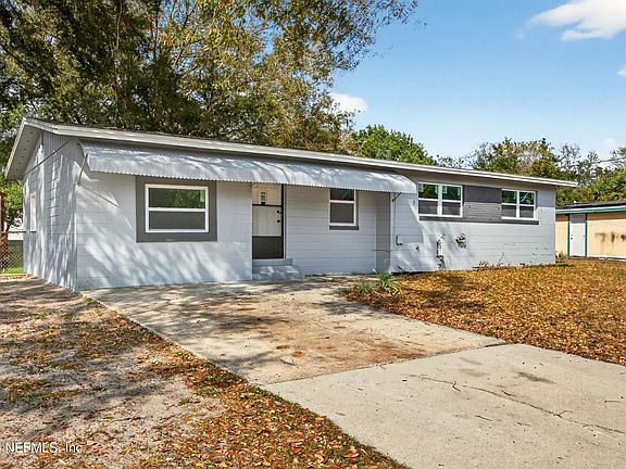 2nd image of 10063 AGAVE Circle N