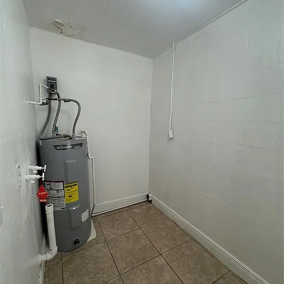 930 Emerald Dr — Photo 16