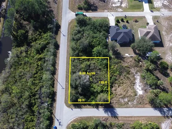 880 Gulf Ln #5, Lehigh Acres, FL 33974