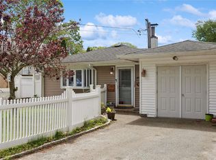 172 E Parkview Dr, Shirley, NY 11967