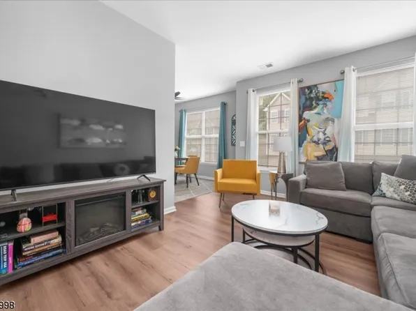 138 Conover Ter, Lebanon Boro, NJ 08833