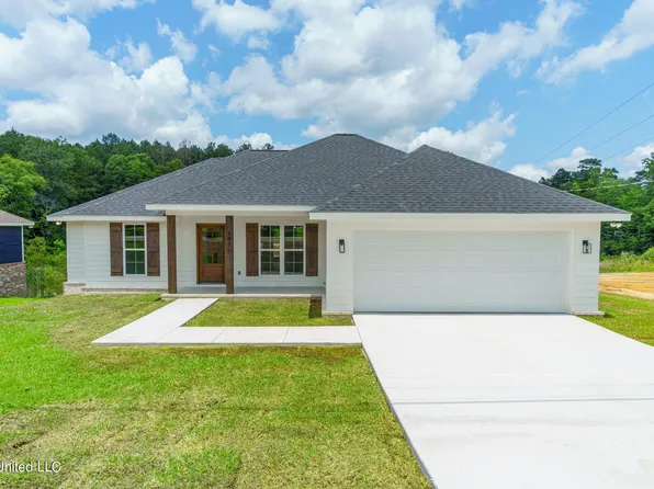 103 Little John Dr, Petal, MS 39465