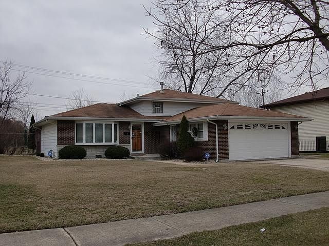 1st image of 7613 W 170th St