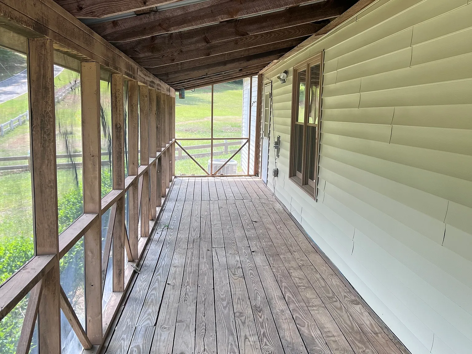2 bed, 1.0 bath, 900 sqft, $1,500 — Photo 3