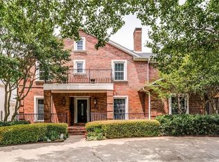6823 Gaston Ave, Dallas, TX 75214