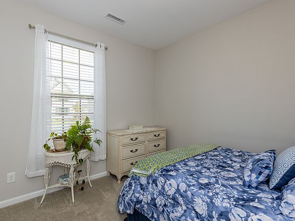 5th image of 1306 San Antonio Blvd
