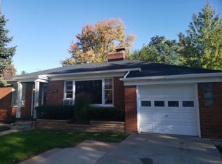 21621 Benjamin St, Saint Clair Shores, MI