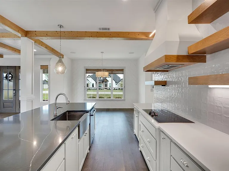 140 Farish Ln — Photo 13