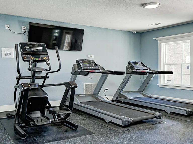 Ashley Place Apartments — Photo 13