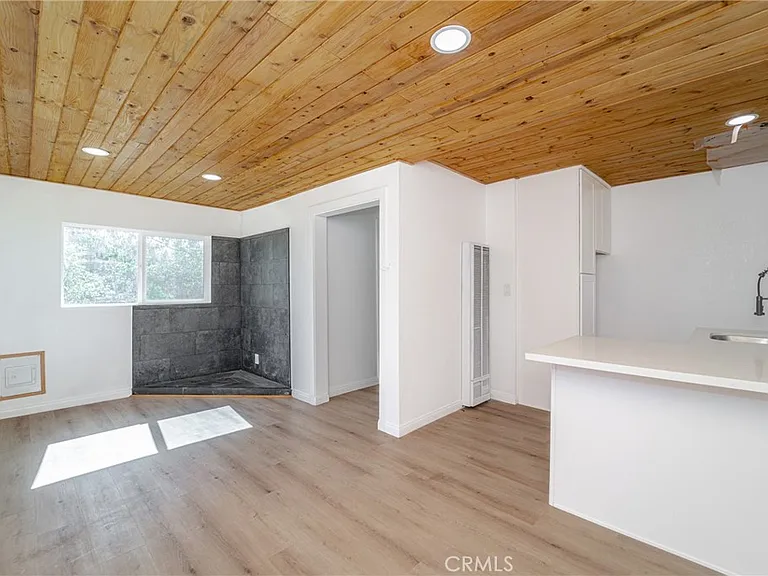 872 Hill — Photo 6