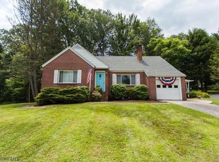 907 Highland Dr, Tyrone, PA 16686