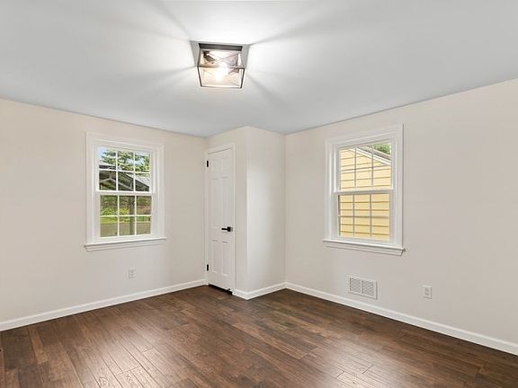 5th image of 30 Meisel Ave