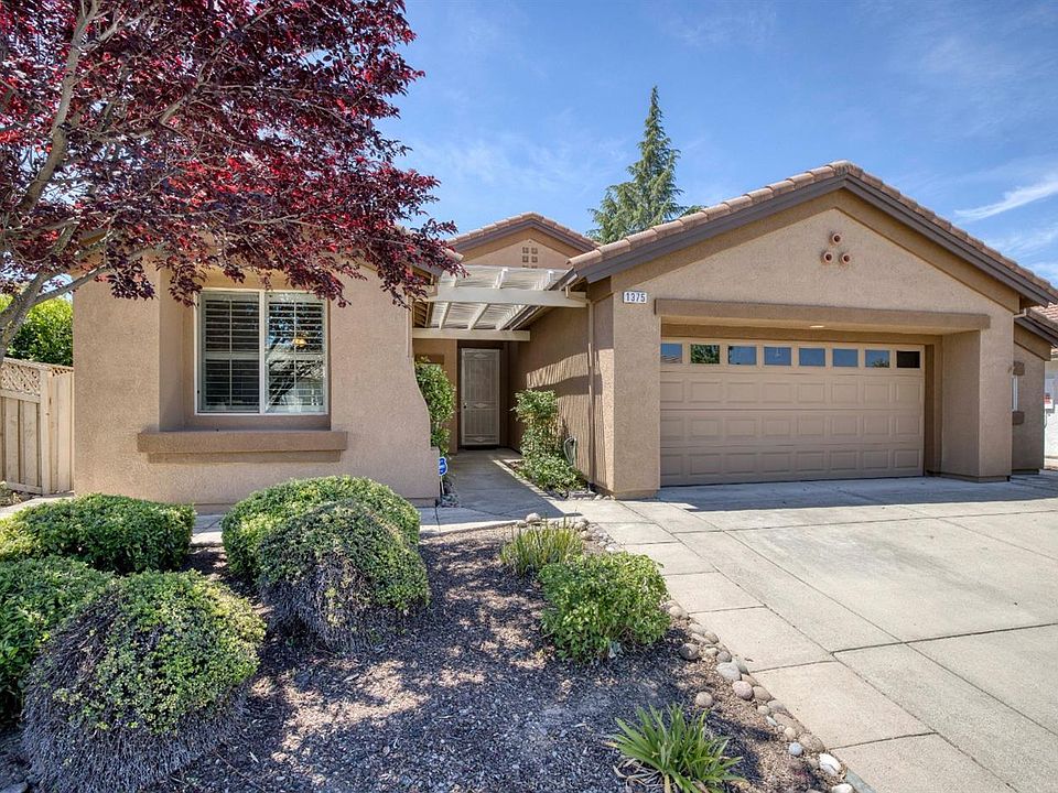 1st image of 1375 Rose Bouquet Dr
