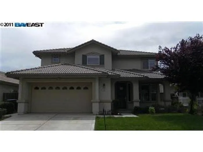115 Echo Pl photo 1