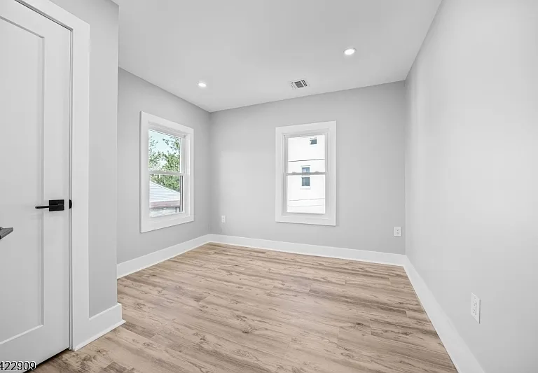 100 Kansas St #2 — Photo 8