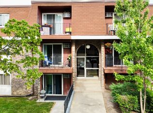 1085 Knoll Ln APT 207, Hoffman Estates, IL 60169
