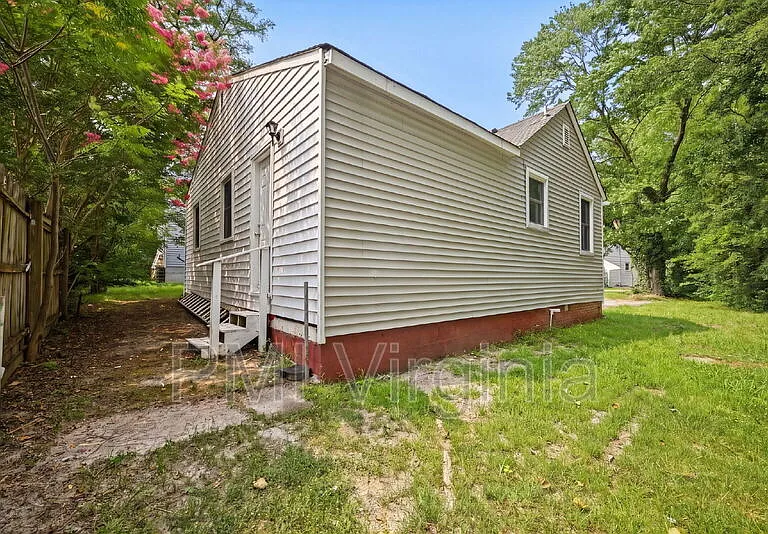 3407 Essex Cir — Photo 20