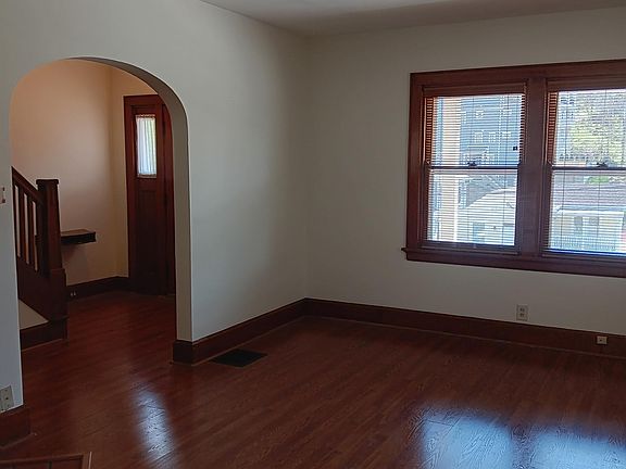 4th image of 535 Delta Ave