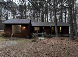 446 Robin Rd, Chapel Hill, NC 27516