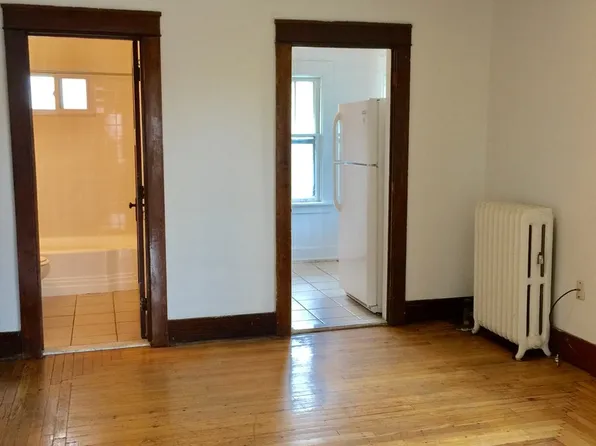 921, 921 W Cross St APT 5, Ypsilanti, MI 48197