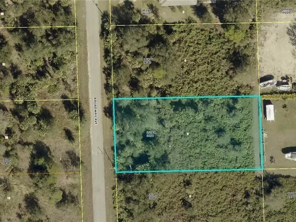 914 Broadway Ave, Lehigh Acres, FL 33972