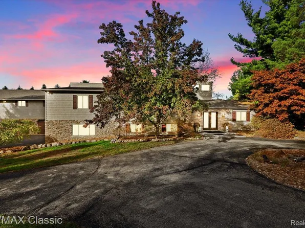 2345 E Commerce St, Milford, MI 48381