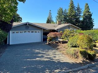 10521 NE 48th Pl, Kirkland, WA 98033