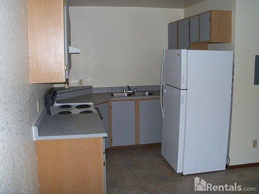 2nd image of 1121 S I St APT 202