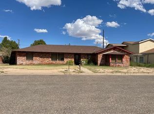 914 S Hickory St, Pecos, TX 79772