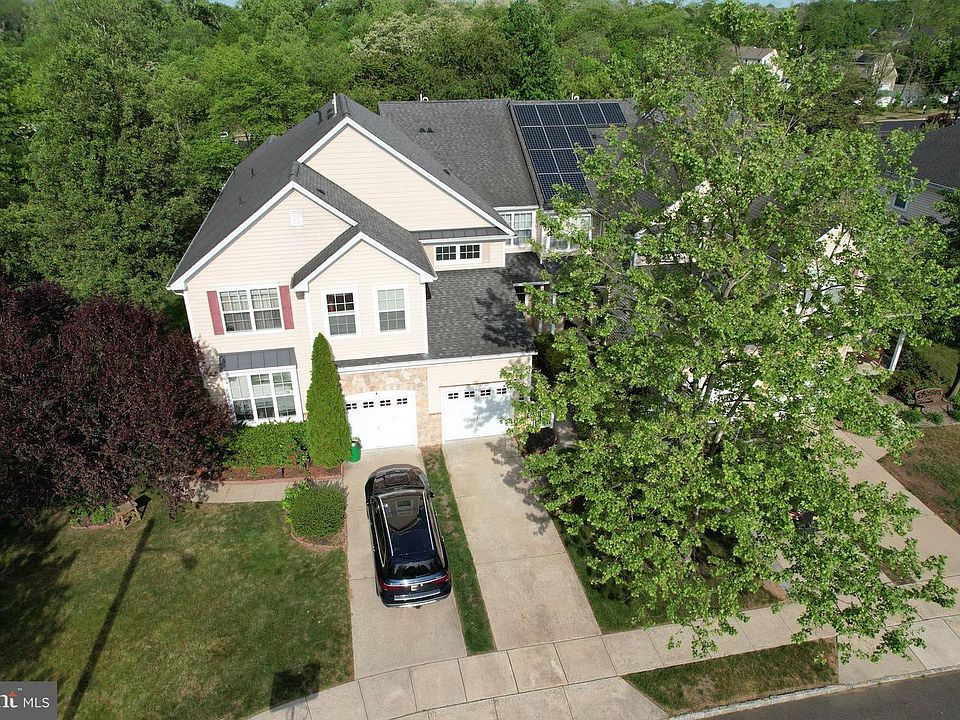 1st image of 36 Crows Nest Ct