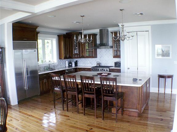 4th image of 961 Buttonwood Dr E