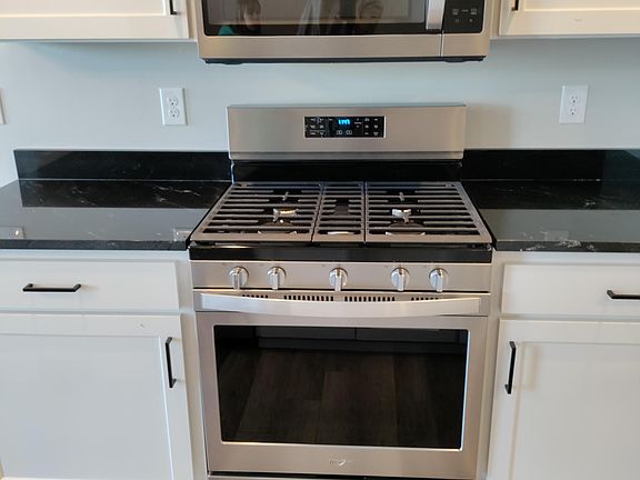 Cooktop and Stove