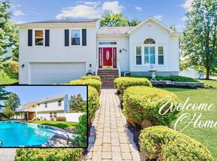 63 Sami Dr, Howell, NJ 07731