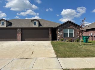 463 Barbet Dr #461, Centerton, AR 72719