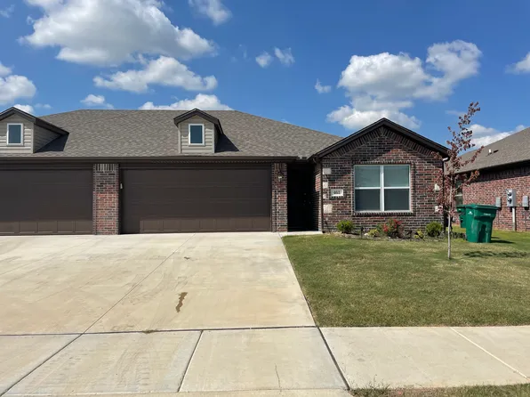 463 Barbet Dr #461, Centerton, AR 72719
