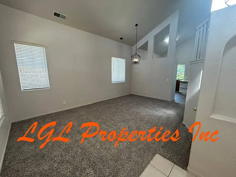 4116 Woodwillow Ln — Photo 4